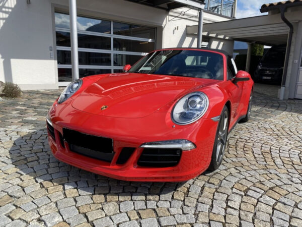 PORSCHE 911 TARGA