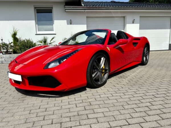 FERRARI 488 SPIDER