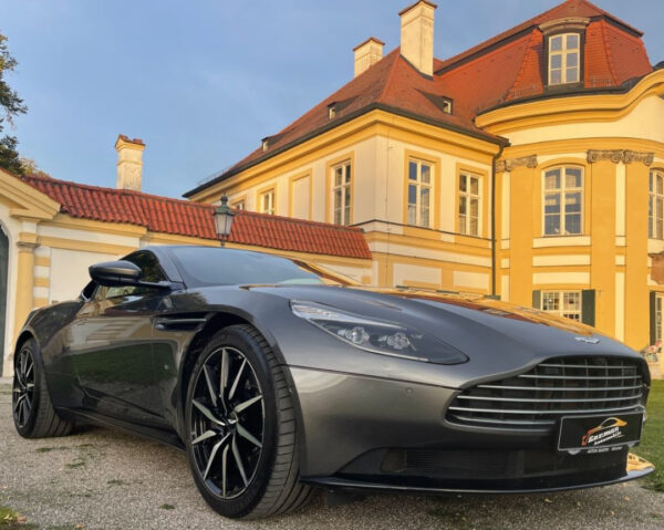 ASTON MARTIN DB11 COUPE