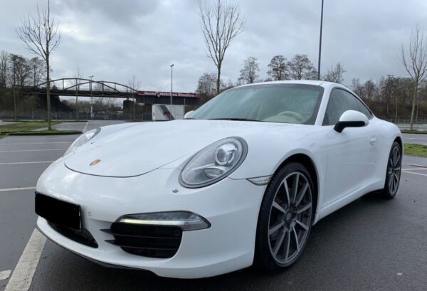 PORSCHE 911 CARRERA COUPE