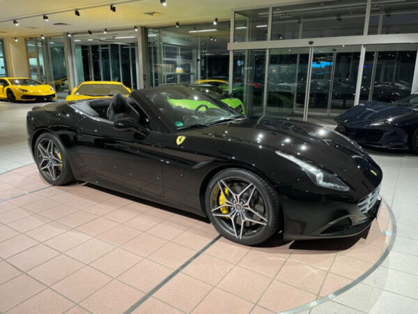 FERRARI CALIFORNIA T
