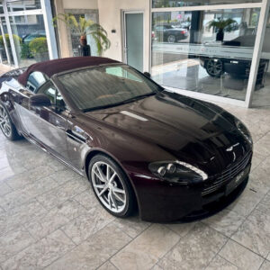 ASTON MARTIN VANTAGE