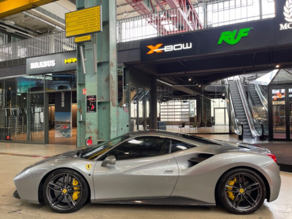 FERRARI 488 GTB