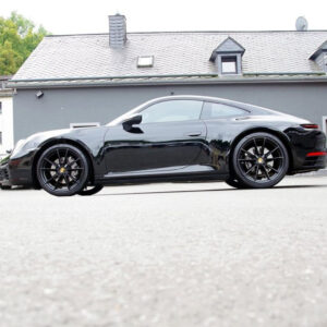 PORSCHE 911 CARRERA COUPE 992