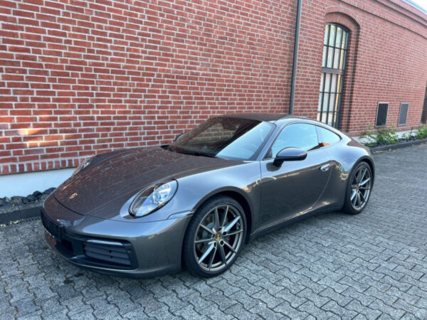 PORSCHE 911 CARRERA COUPE 992