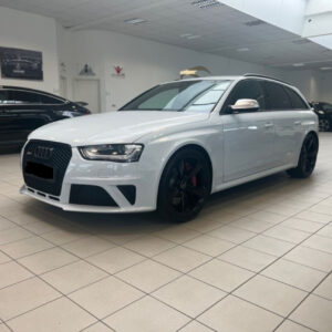 AUDI RS4 AVANT