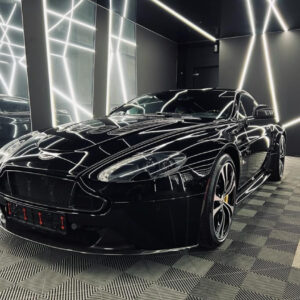 ASTON MARTIN VANTAGE