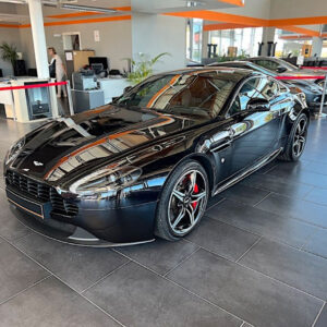 ASTON MARTIN VANTAGE