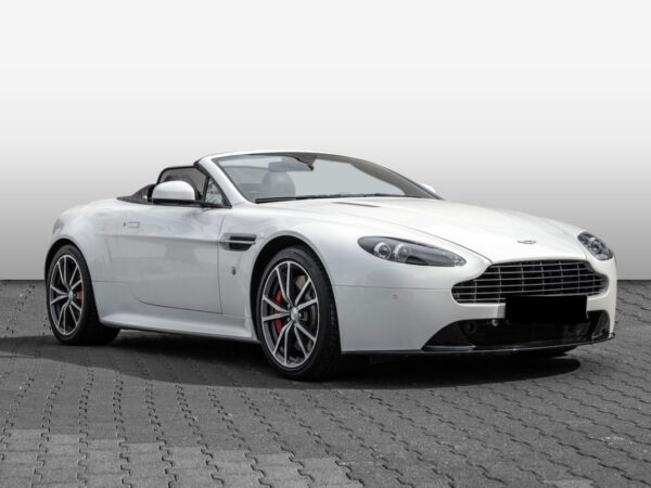 ASTON MARTIN VANTAGE