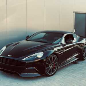 ASTON MARTIN VANQUISH