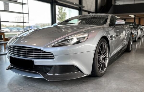 ASTON MARTIN VANQUISH