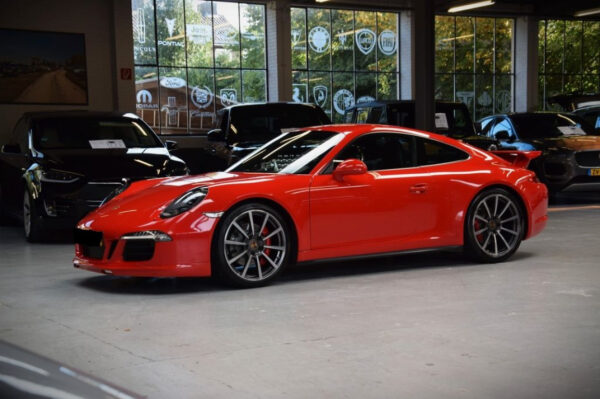 PORSCHE 911 CARRERA COUPE