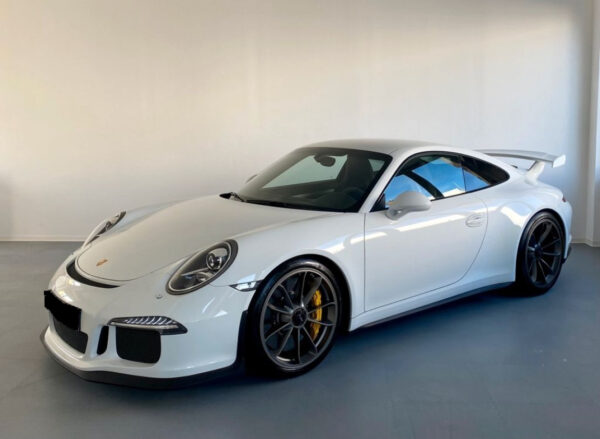 PORSCHE 911 GT3