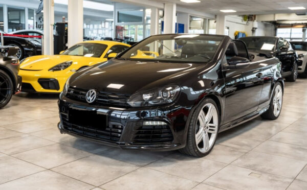 VOLKSWAGEN GOLF CABRIOLET
