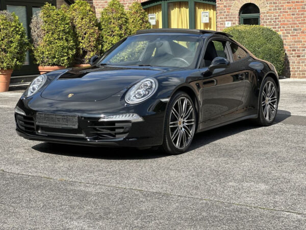PORSCHE 911 CARRERA COUPE