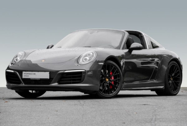 PORSCHE 911 TARGA