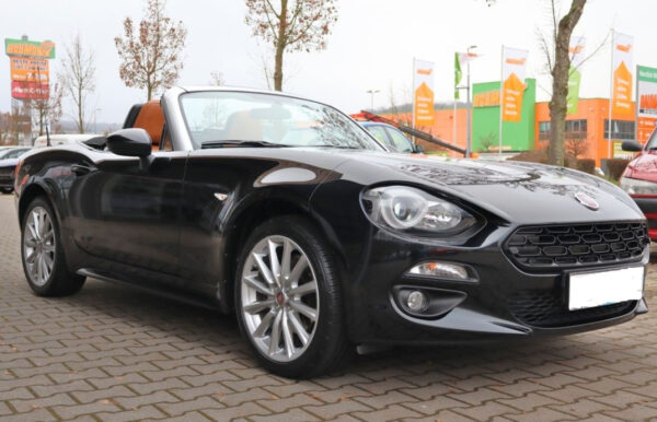 FIAT 124 SPIDER