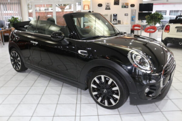 MINI CABRIOLET F57 LCI