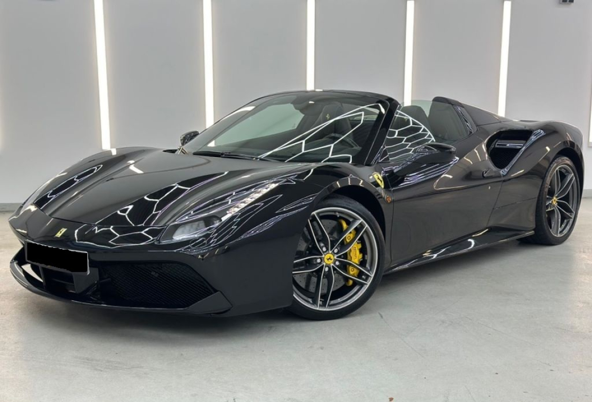 FERRARI 488 SPIDER