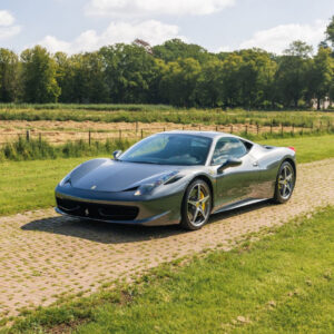 FERRARI 458 ITALIA