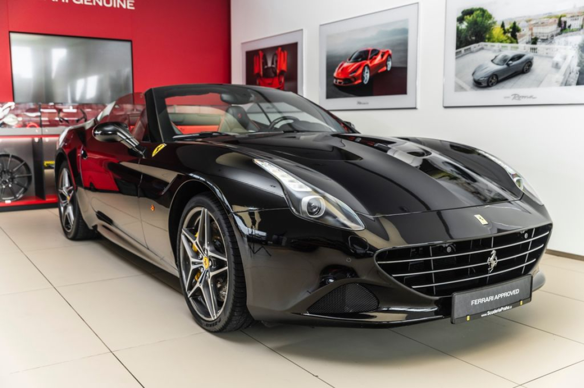 FERRARI CALIFORNIA T