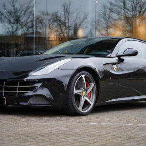 FERRARI FF