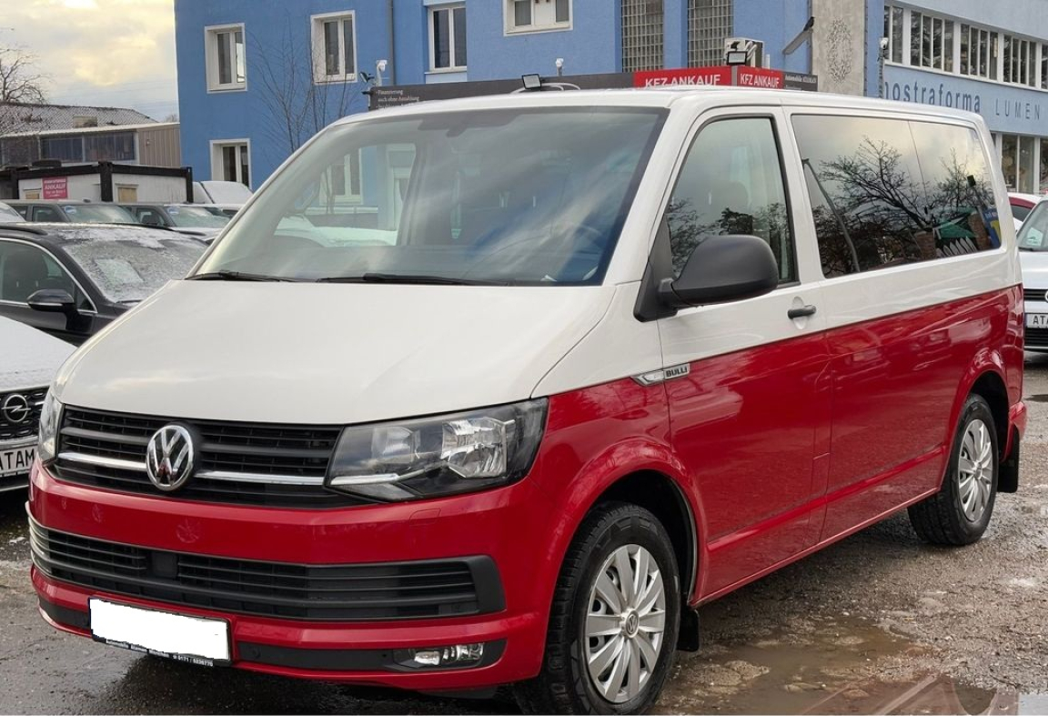 VOLKSWAGEN MULTIVAN