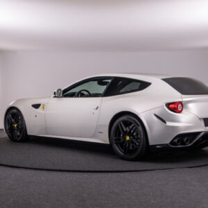 FERRARI FF