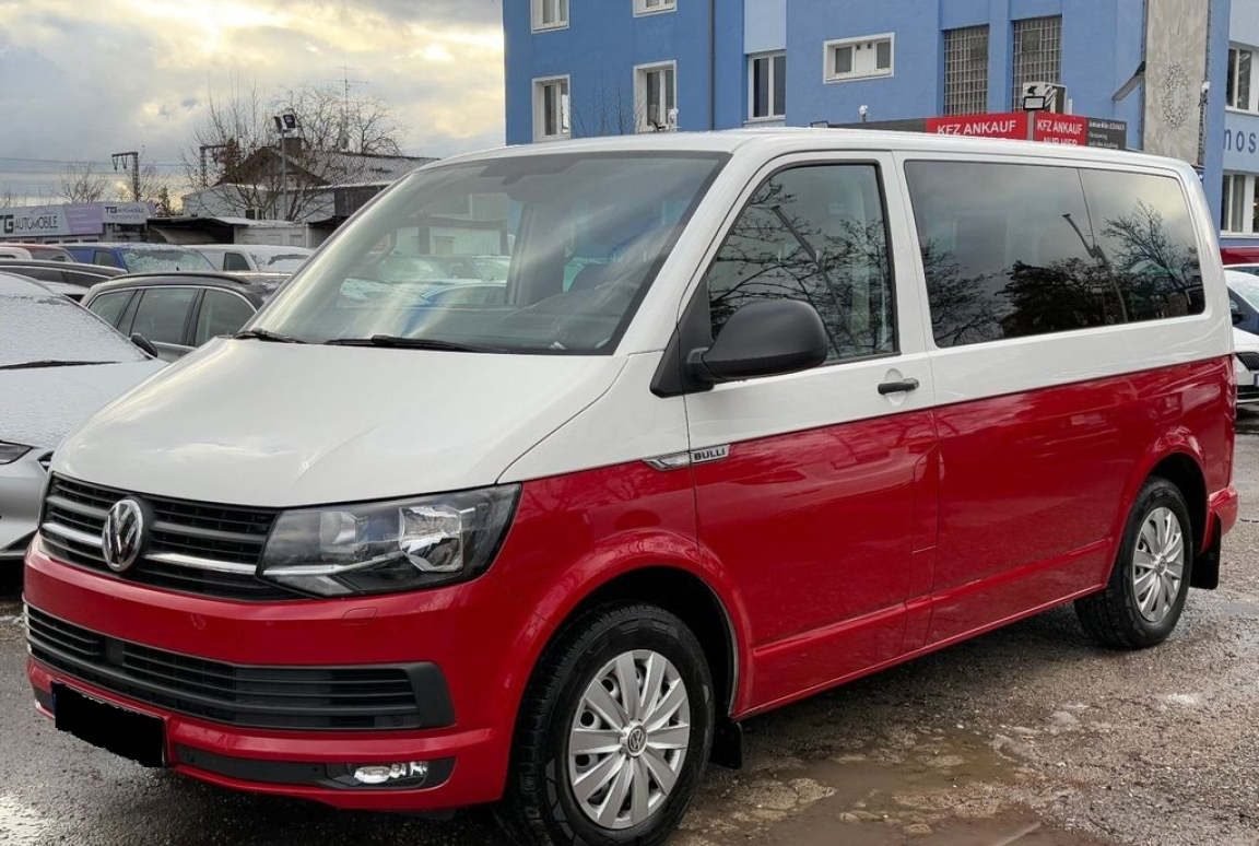 VOLKSWAGEN MULTIVAN
