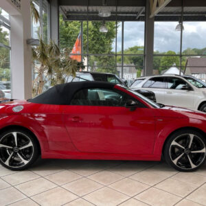 AUDI TT ROADSTER