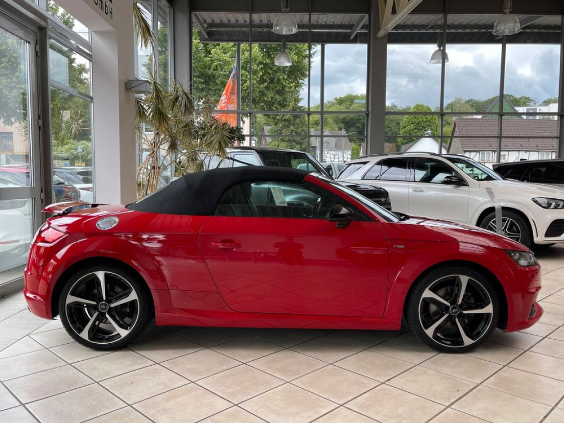 AUDI TT ROADSTER