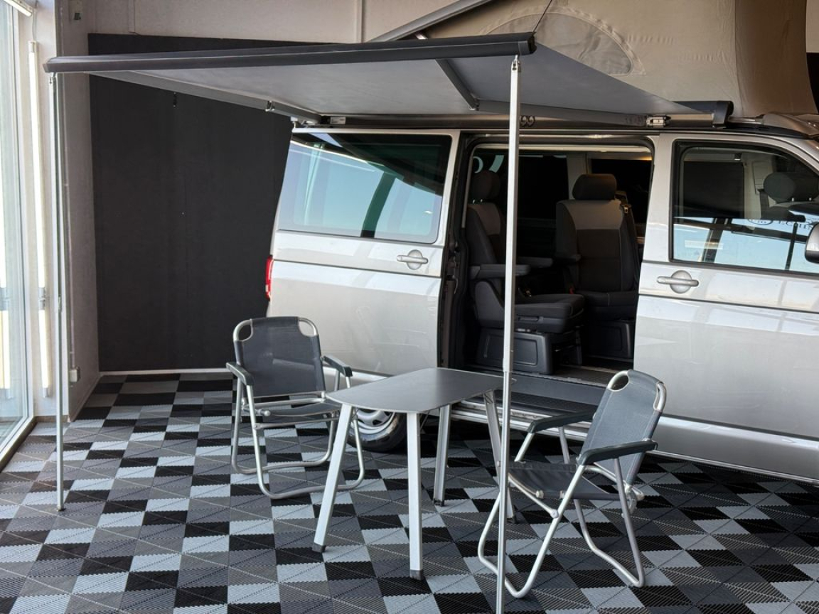 VOLKSWAGEN CALIFORNIA BEACH