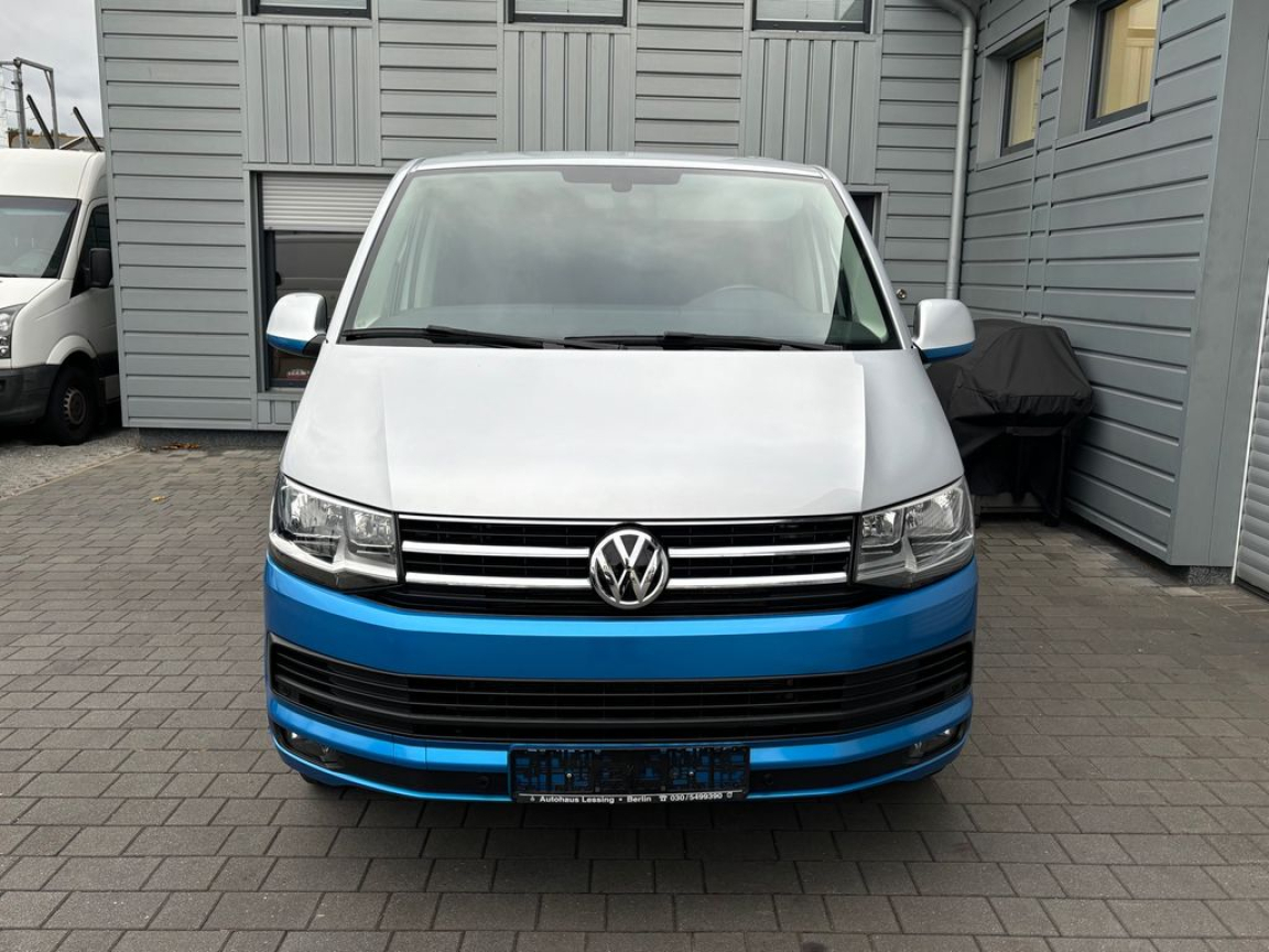 VOLKSWAGEN MULTIVAN