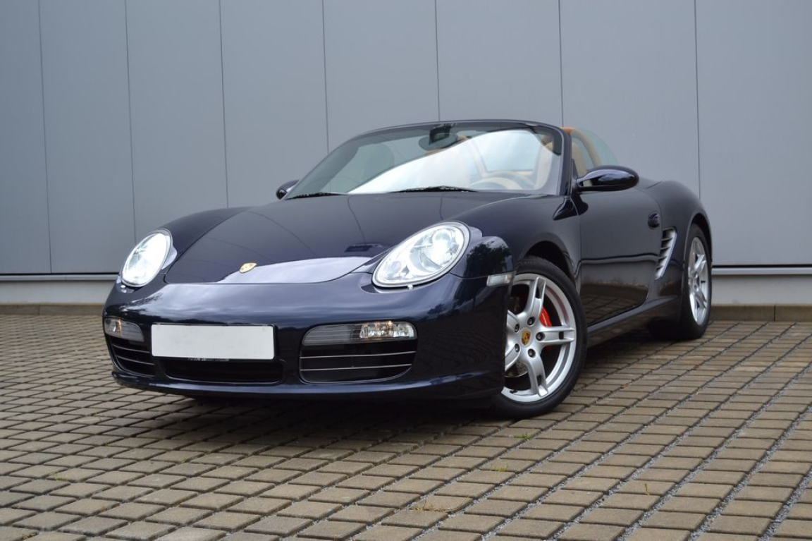 PORSCHE BOXSTER
