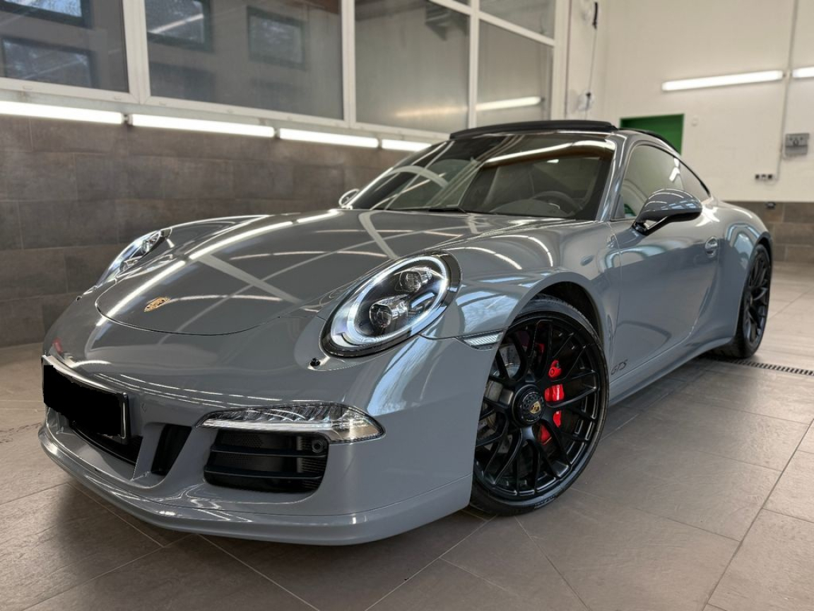 PORSCHE 911 CARRERA COUPE