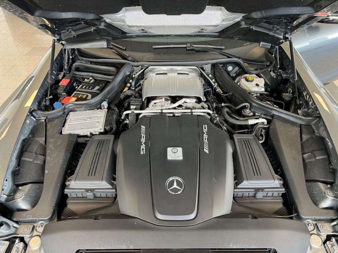 MERCEDES AMG GT