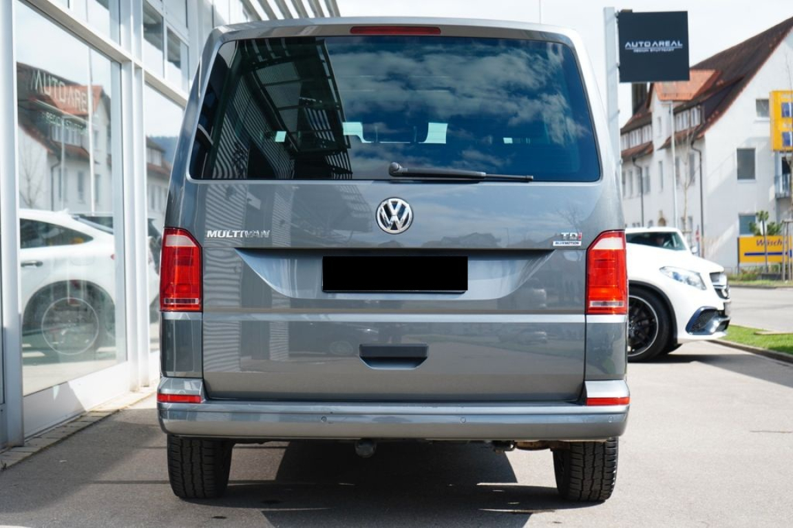 VOLKSWAGEN MULTIVAN