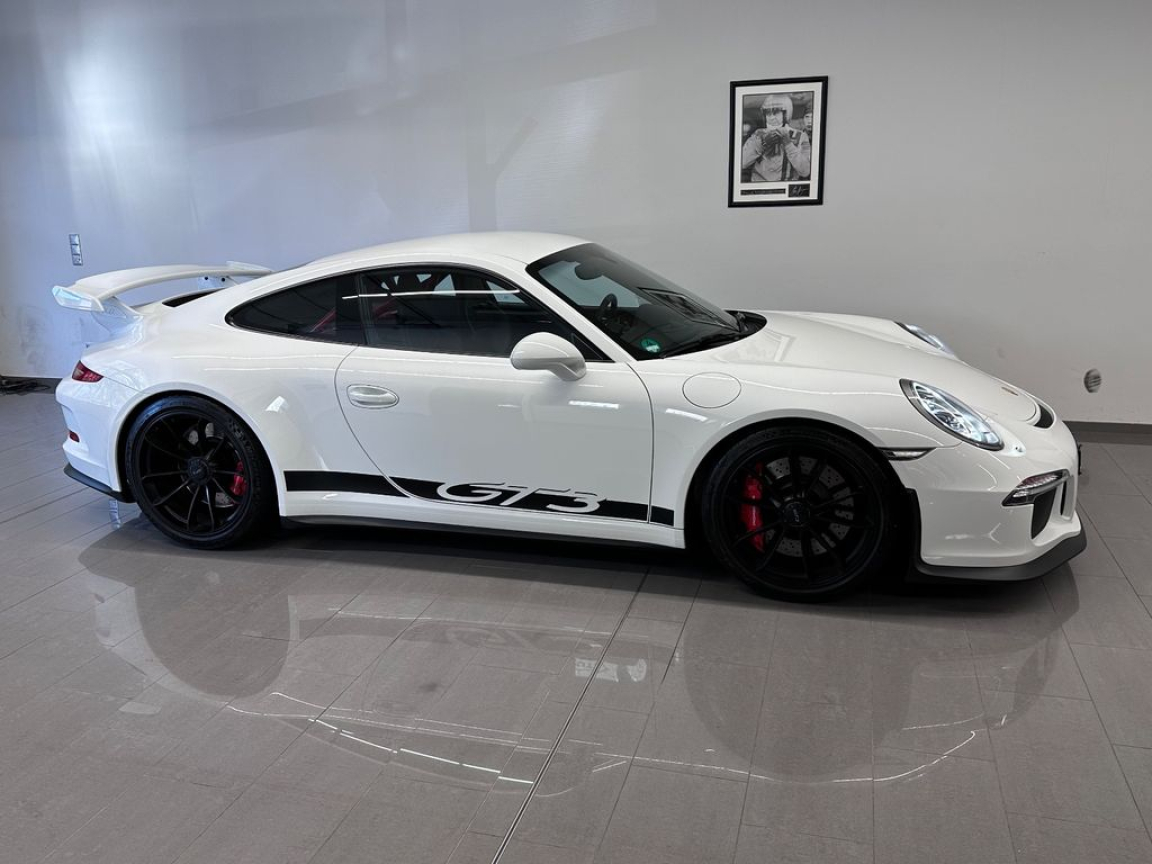 PORSCHE 911 GT3