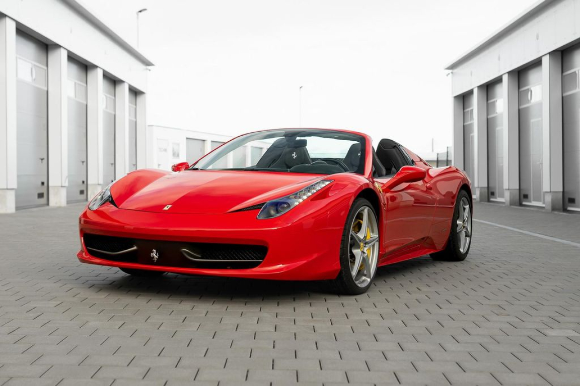 FERRARI 458 SPIDER