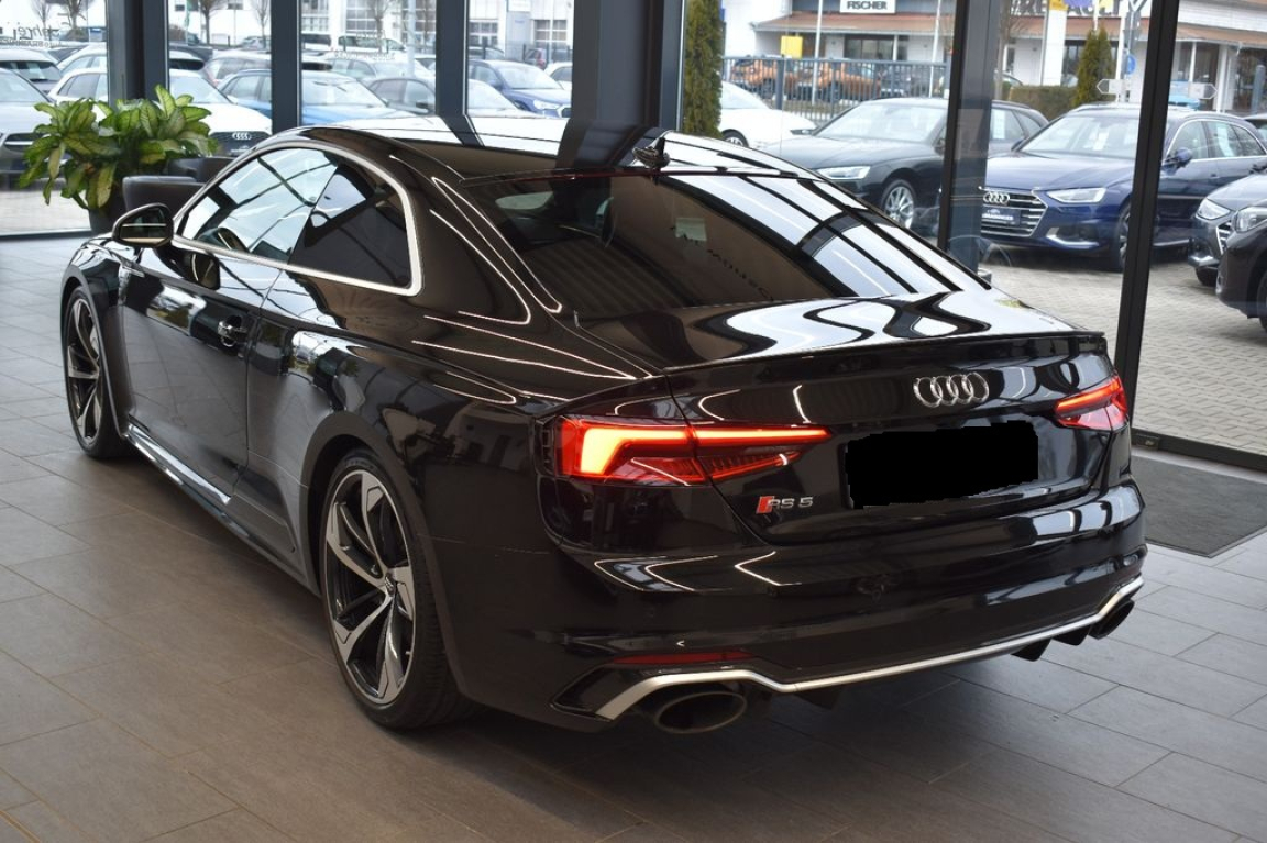 AUDI RS5