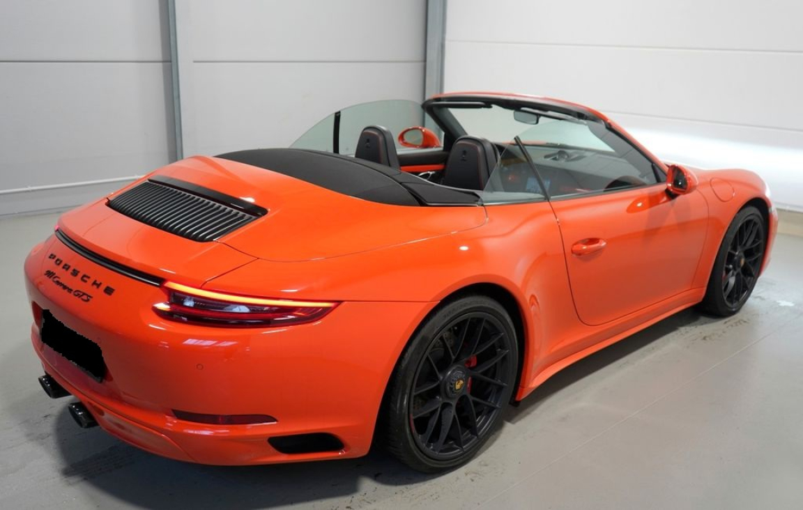 PORSCHE 911 CARRERA CABRIOLET