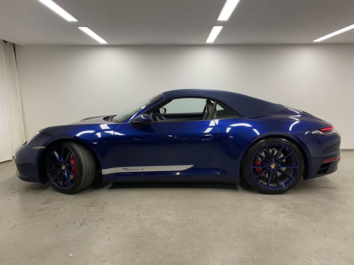 PORSCHE 911 CARRERA CABRIOLET 992
