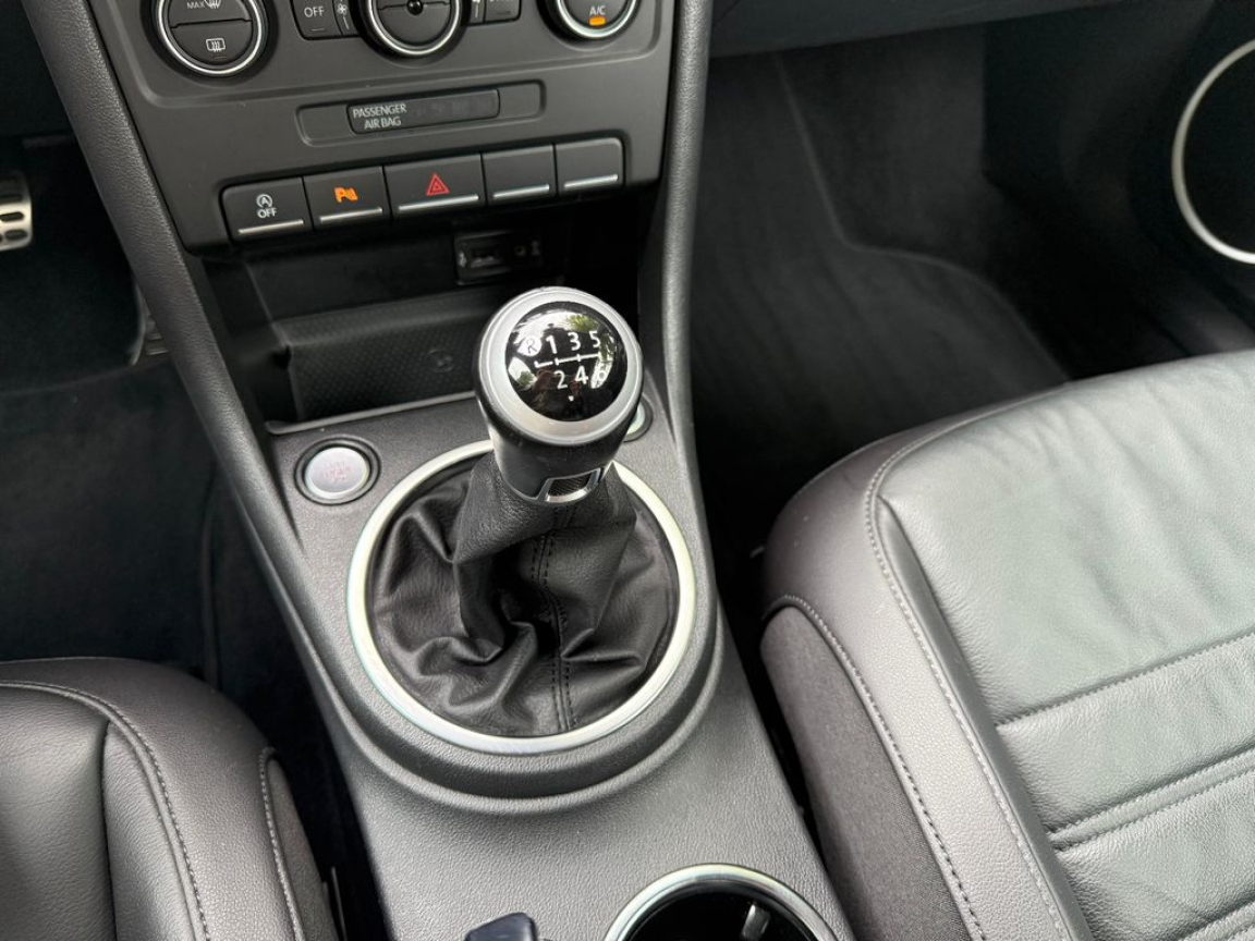 VOLKSWAGEN COCCINELLE CABRIOLET