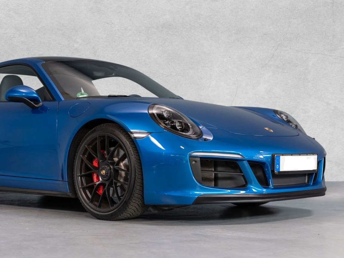 PORSCHE 911 CARRERA COUPE