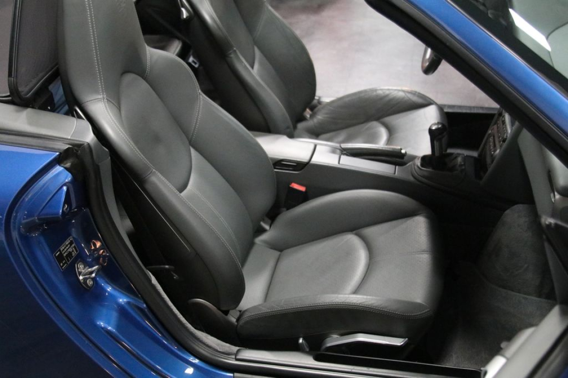 PORSCHE 911 CARRERA CABRIOLET 997