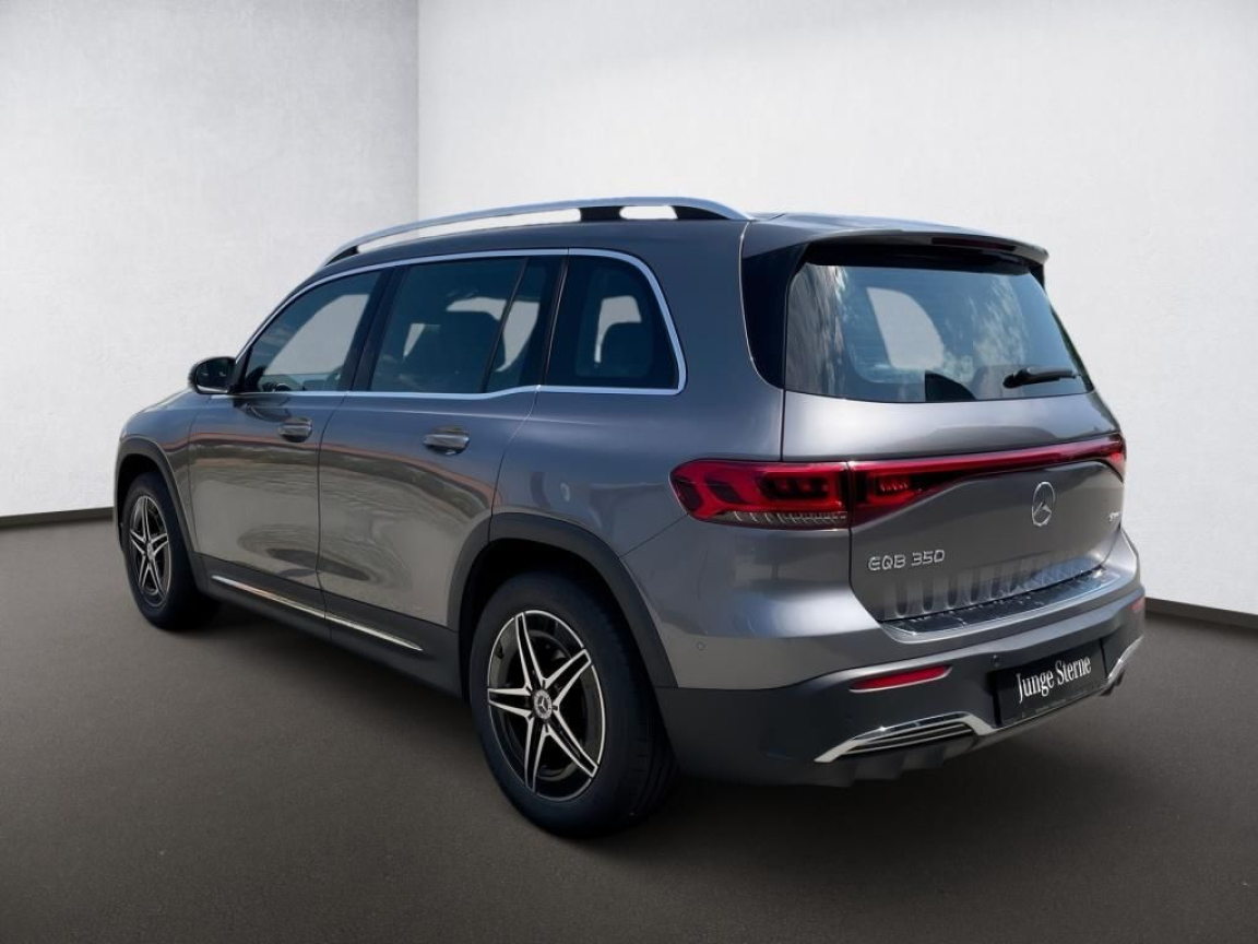 MERCEDES EQB