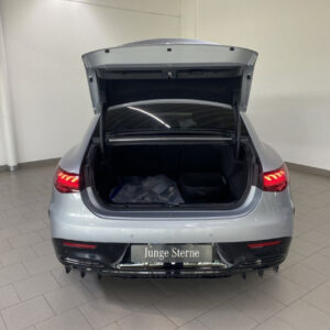 MERCEDES EQE