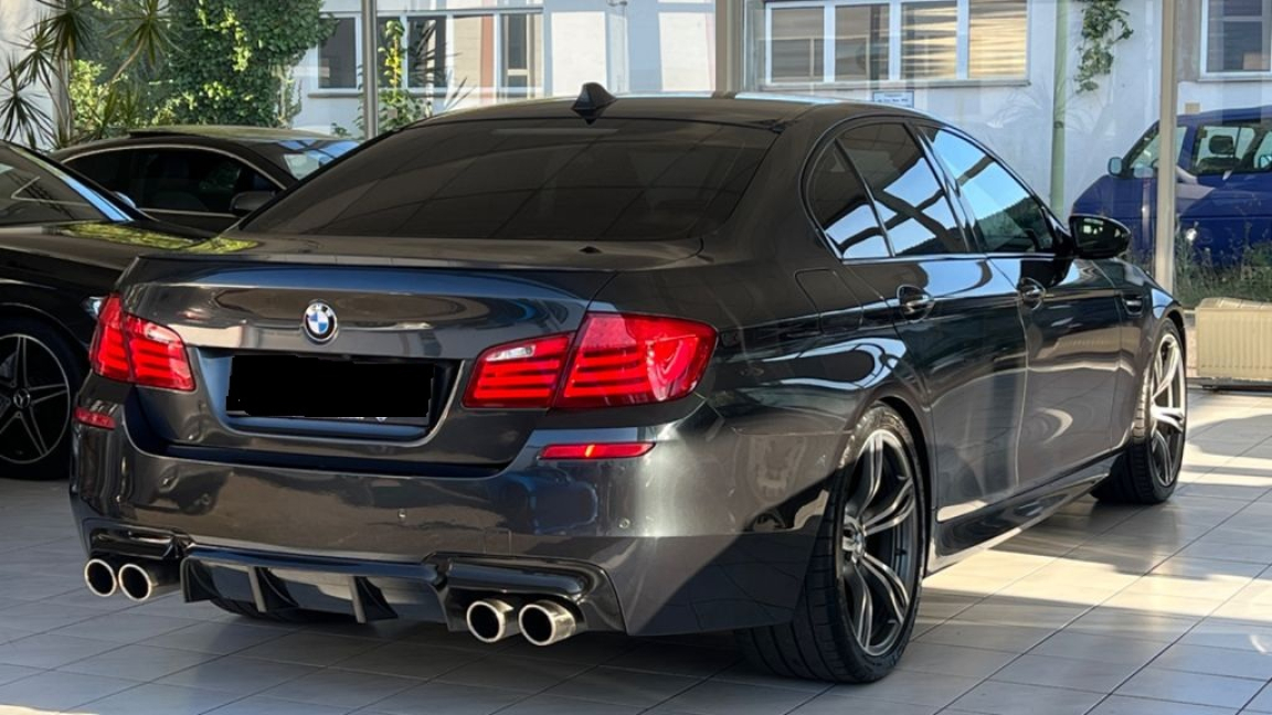 BMW M5 F10 M