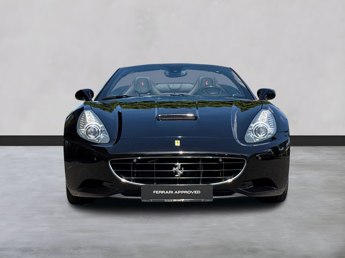 FERRARI CALIFORNIA T