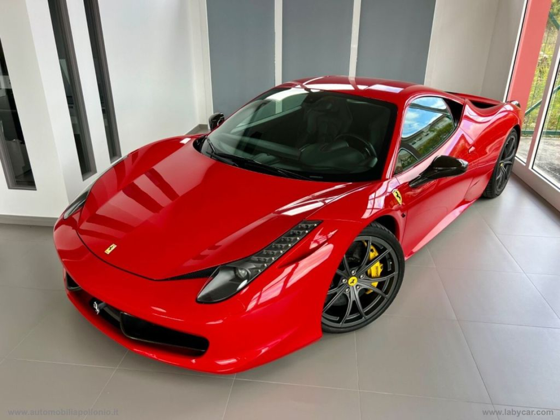 FERRARI 458 ITALIA